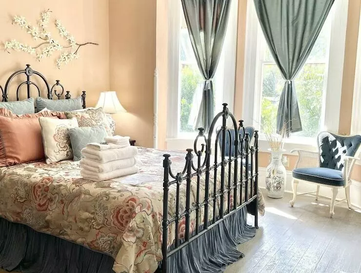 Aamiaismajoitus (B&B) Peacock Place