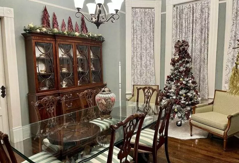 Aamiaismajoitus (B&B) Peacock Place