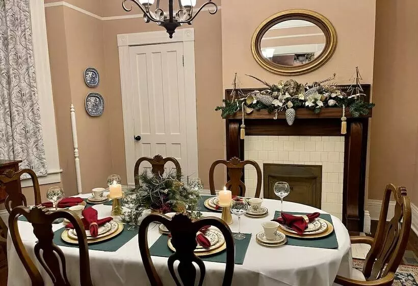 Aamiaismajoitus (B&B) Peacock Place