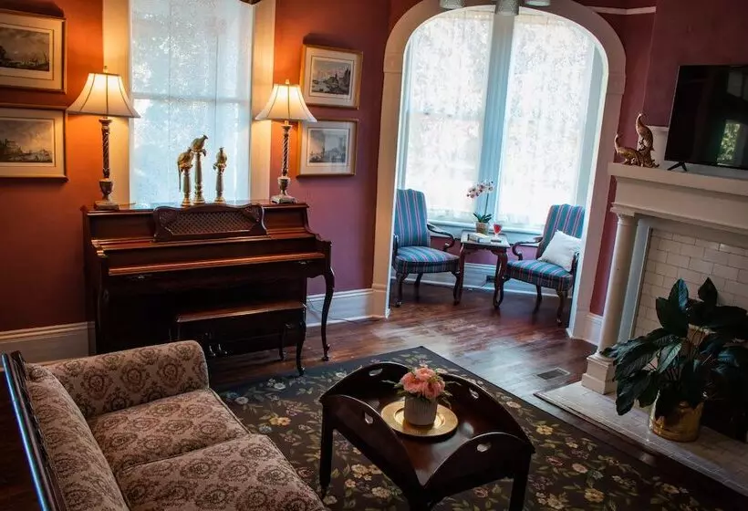 Aamiaismajoitus (B&B) Peacock Place