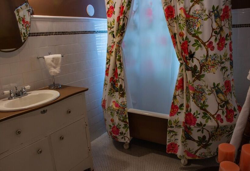 مبيت وإفطار Peacock Place