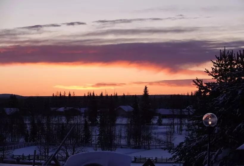 Hostelli Kierinki Village