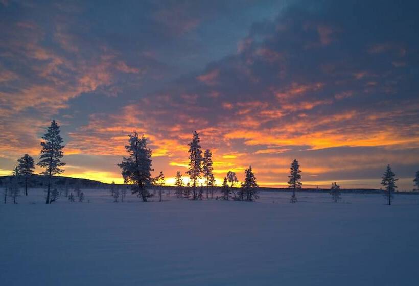 פונדק Kierinki Village