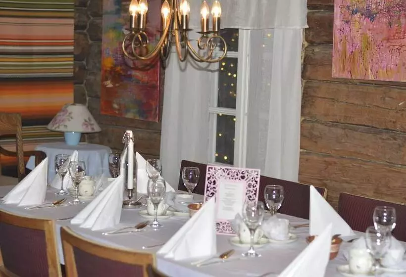 Hostelli Kierinki Village