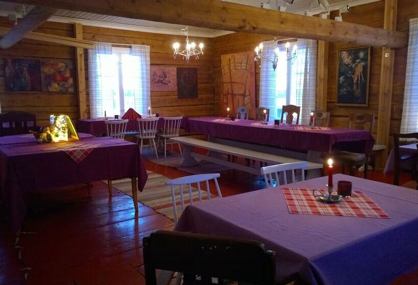 פונדק Kierinki Village