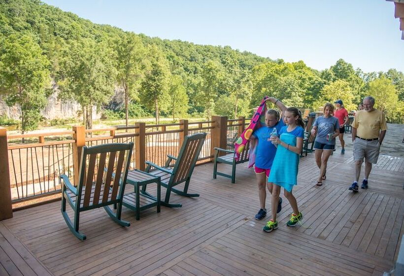 호텔 Echo Bluff State Park