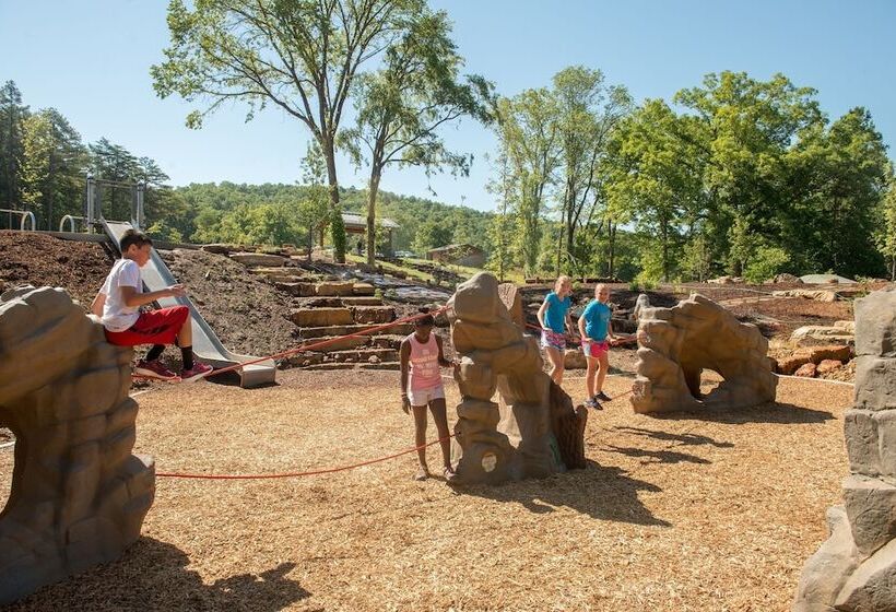 호텔 Echo Bluff State Park