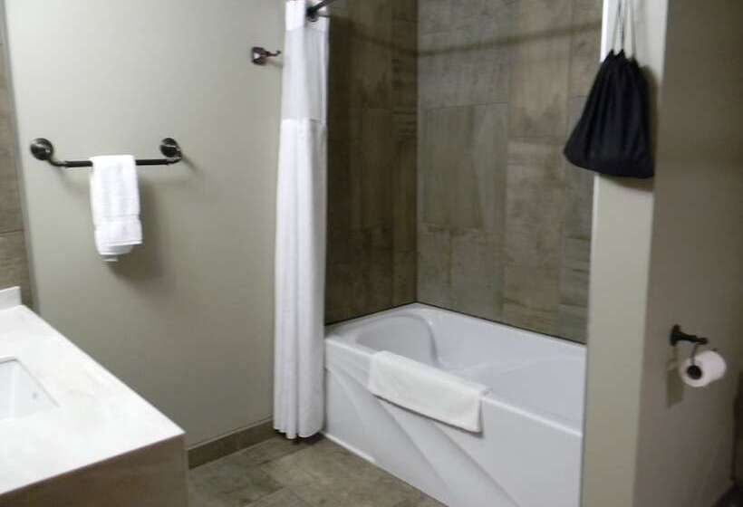 호텔 Echo Bluff State Park