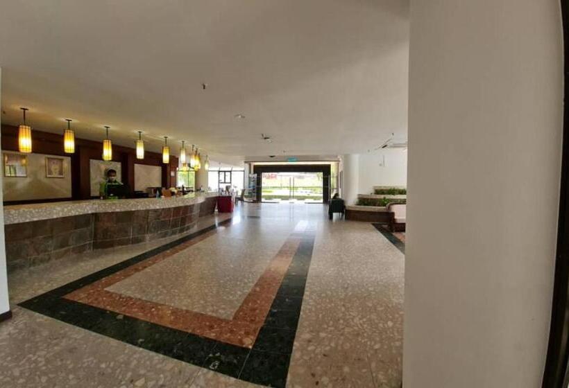 בית מלון כפרי De Greenish Village Langkawi