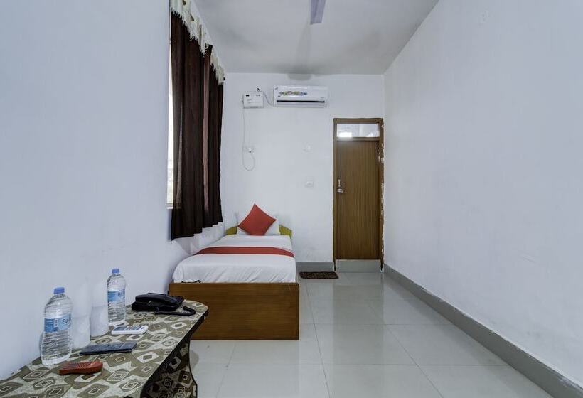 هتل Kalyan Residency By Oyo