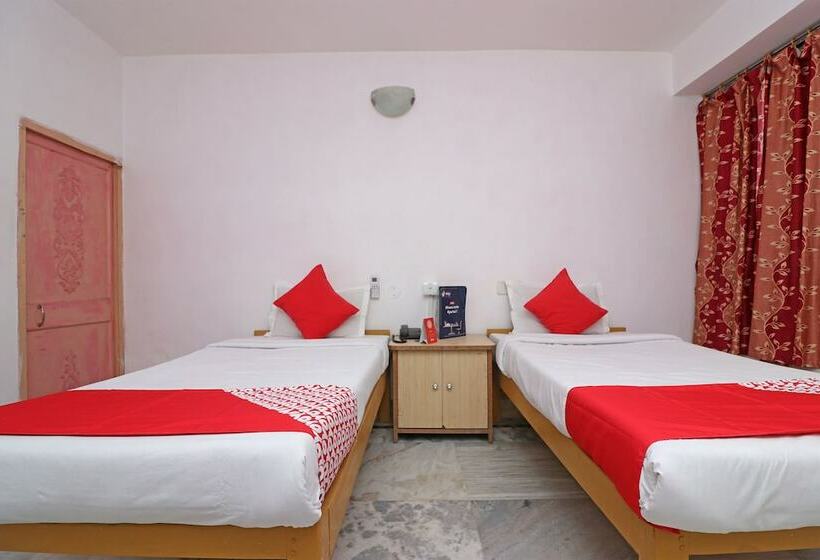 Hotelli Momotaro House