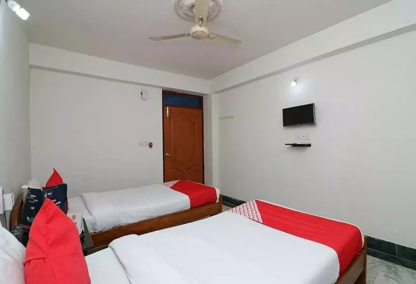 ホテル Momotaro House