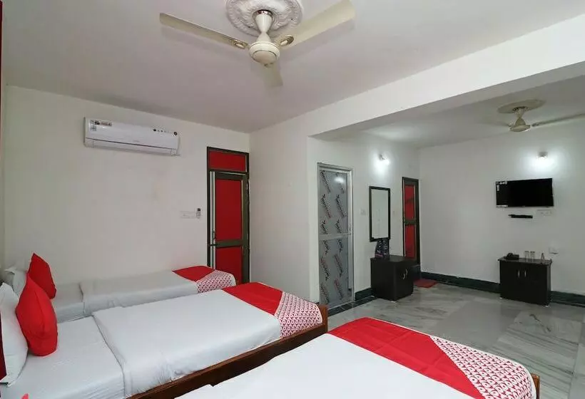 ホテル Momotaro House