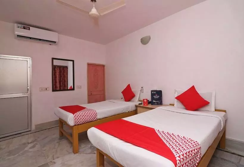 ホテル Momotaro House