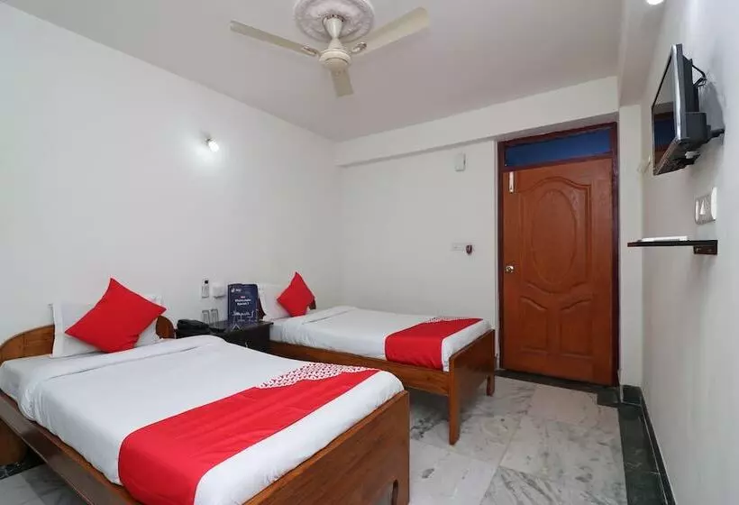 ホテル Momotaro House