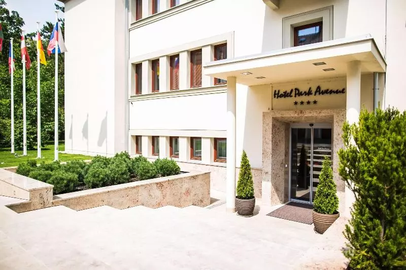 ホテル Park Avenue