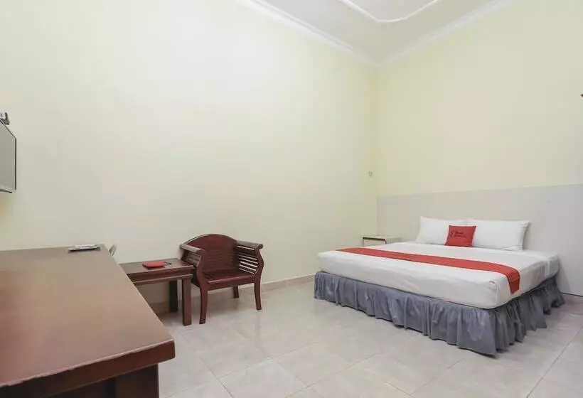 Hotelli Reddoorz Near Iain Palangkaraya