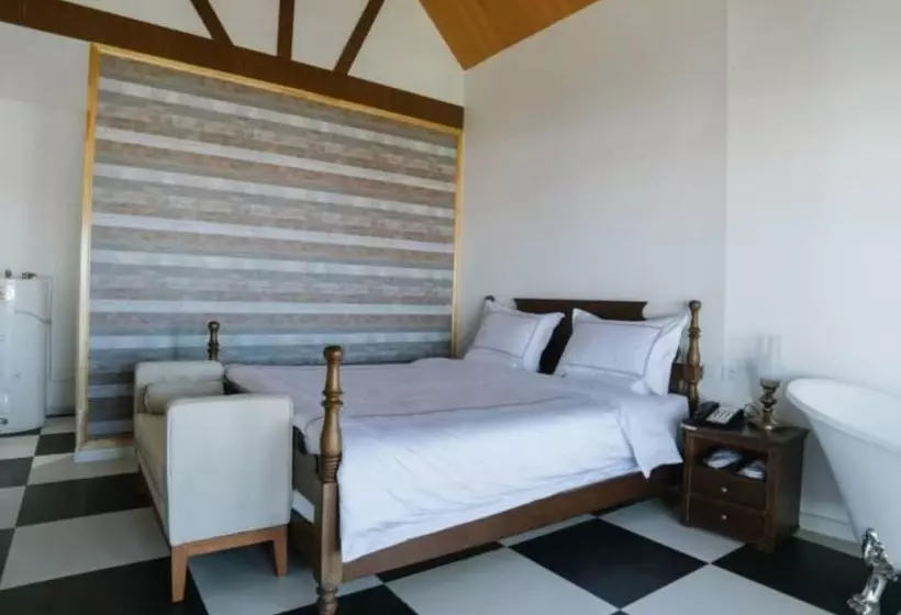 Hotelli Urumchi Nanshan Scenery Retreats