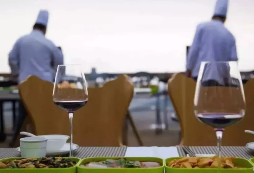 Hotelli Urumchi Nanshan Scenery Retreats