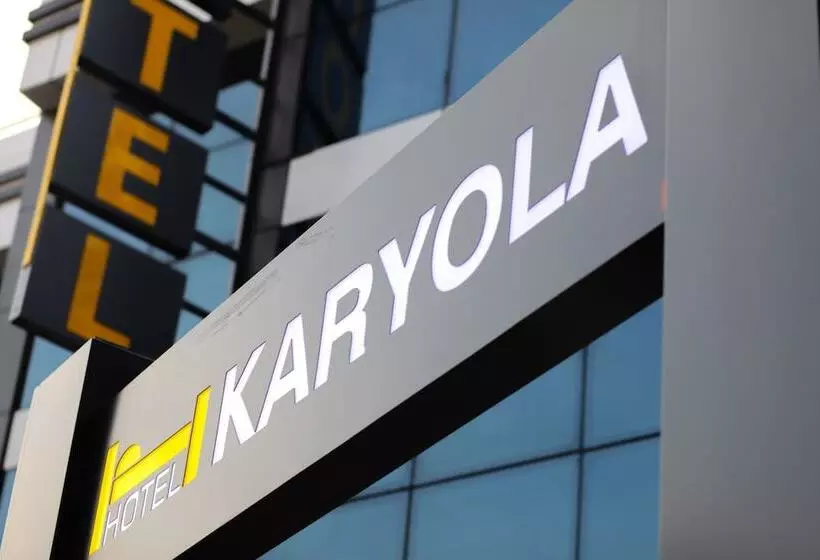 Karyola Otel   Caters To Men
