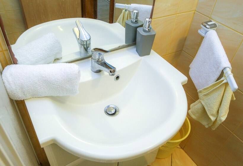 بنسيون Pool Apartments Lucky Luke