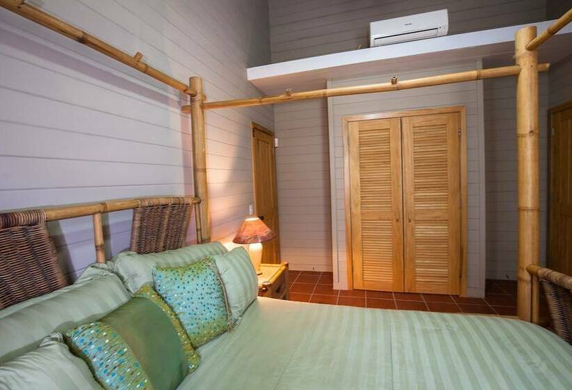 پانسیون Springwater Resorts