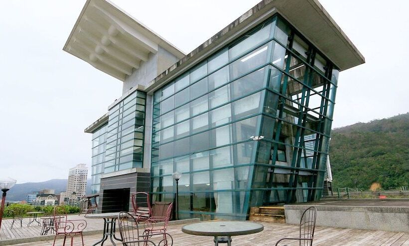 تختخواب و صبحانه Onsen Mountain