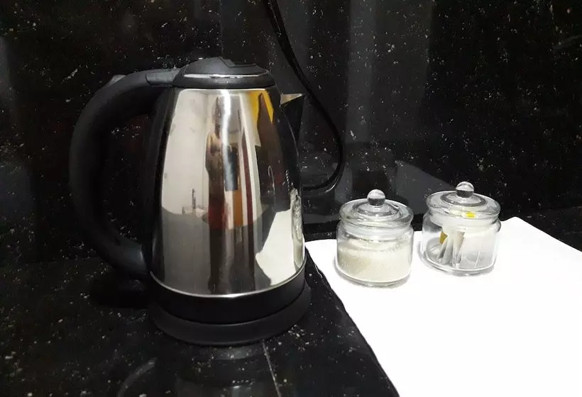 Aamiaismajoitus (B&B) Airport Pearl Garden Transit