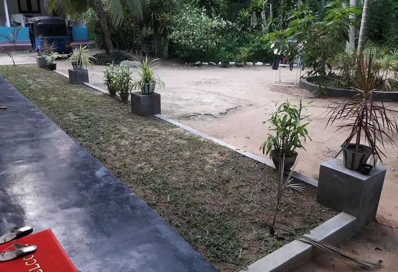 Aamiaismajoitus (B&B) Airport Pearl Garden Transit