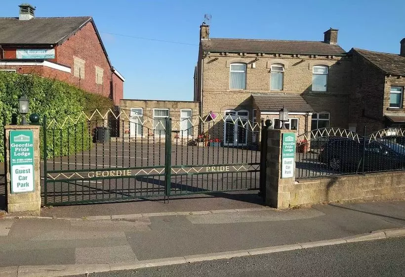 Aamiaismajoitus (B&B) Geordie Pride Lodge