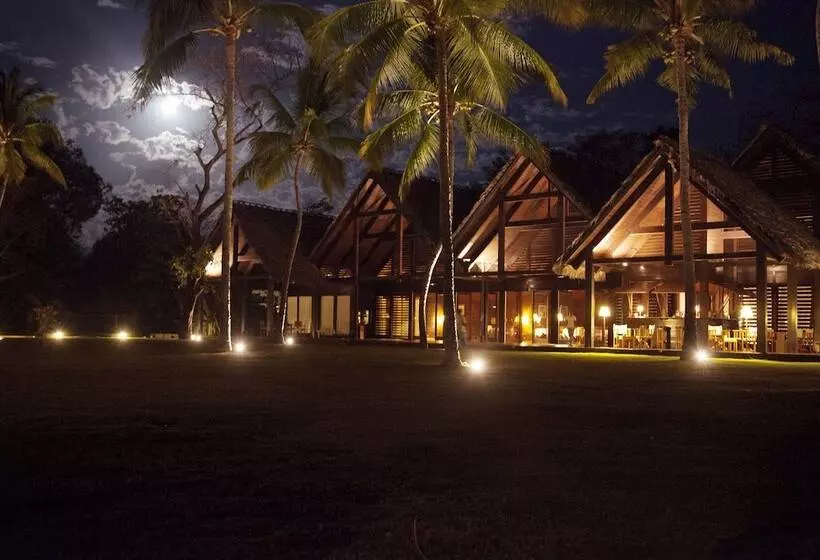 هتل Anjajavy Le Lodge   Relais&châteaux