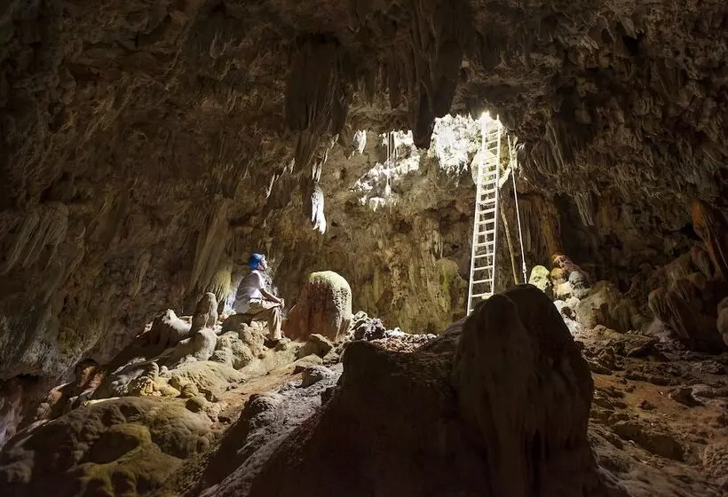 هتل Anjajavy Le Lodge   Relais&châteaux