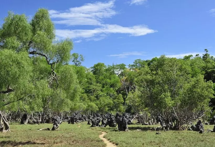 هتل Anjajavy Le Lodge   Relais&châteaux