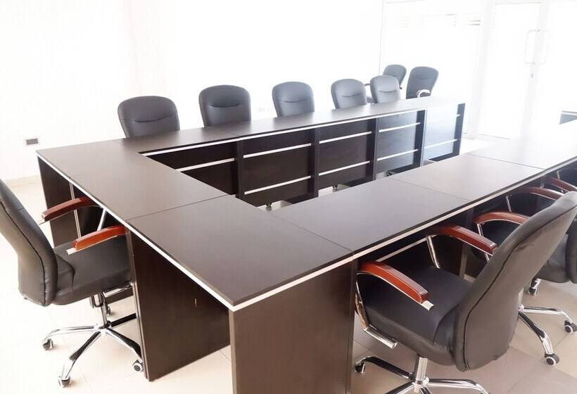 هتل Caesar S Luxury