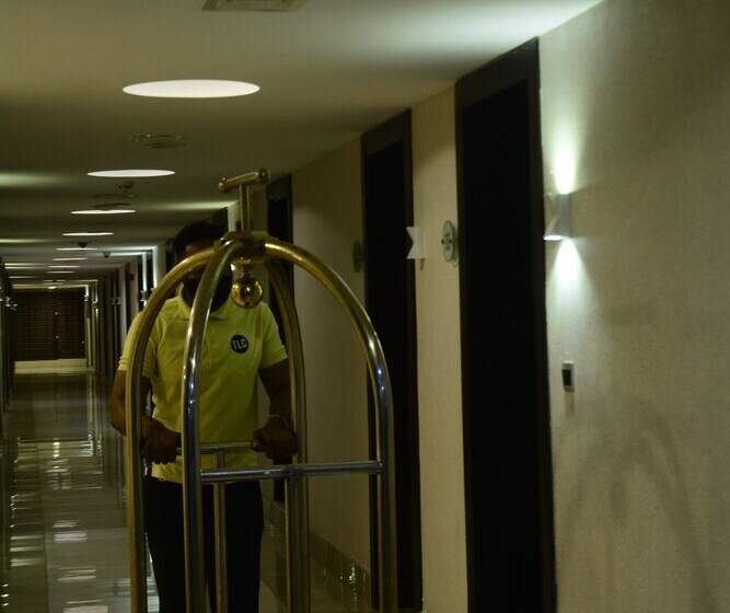 هتل Caesar S Luxury