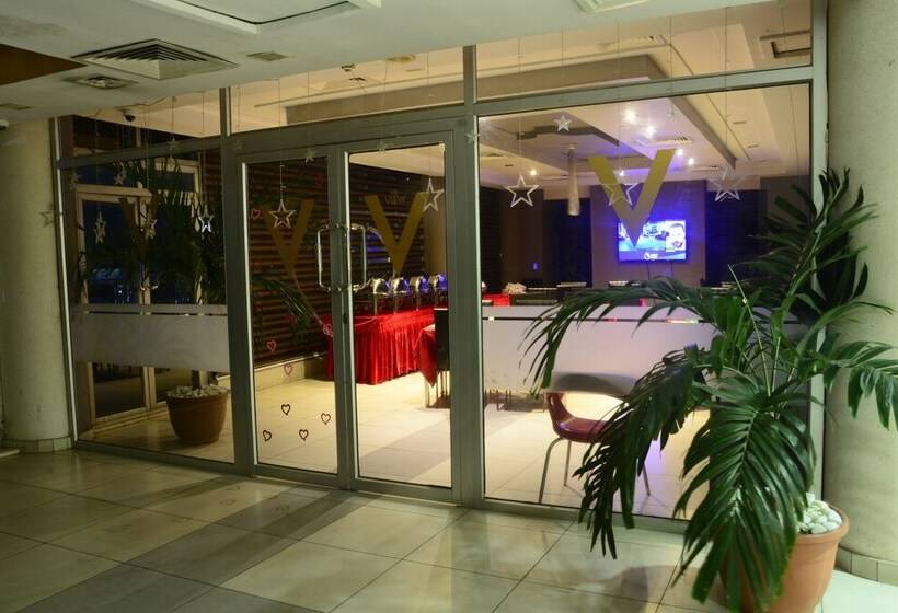 هتل Caesar S Luxury