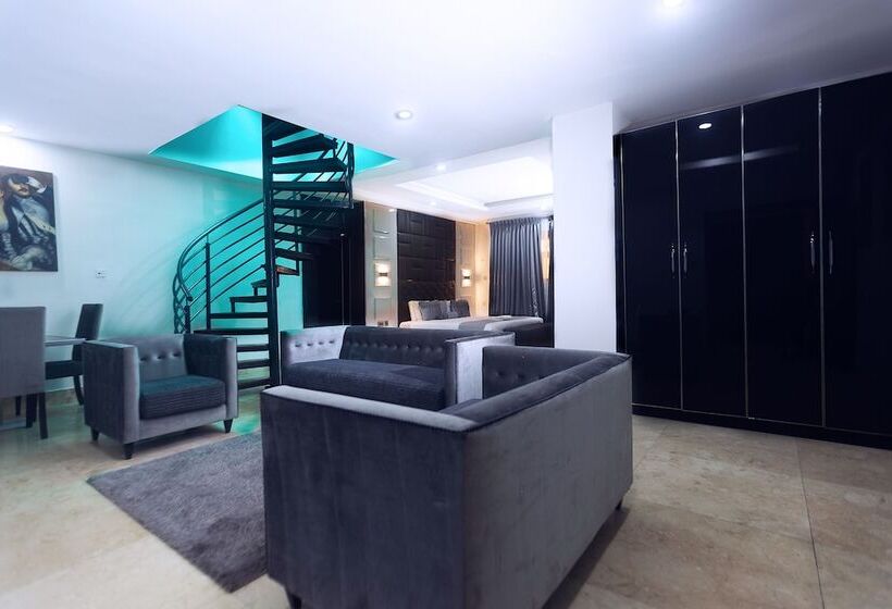 هتل Caesar S Luxury