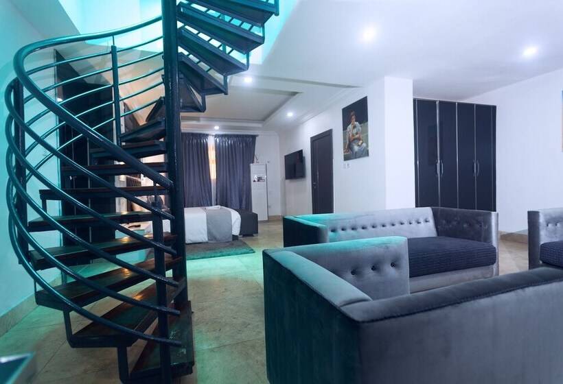 هتل Caesar S Luxury