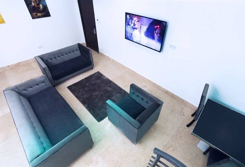 هتل Caesar S Luxury