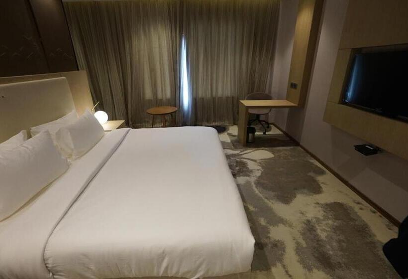 בית מלון כפרי Clarks Inn Suites Raipur