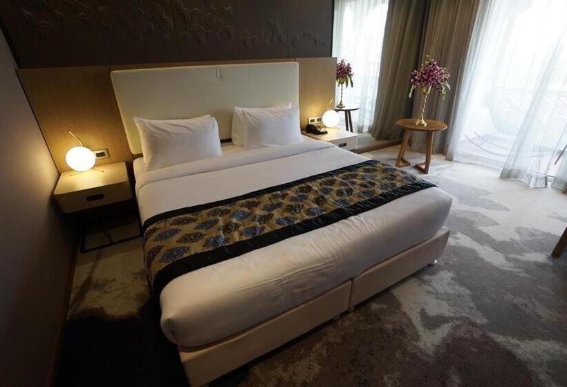 בית מלון כפרי Clarks Inn Suites Raipur