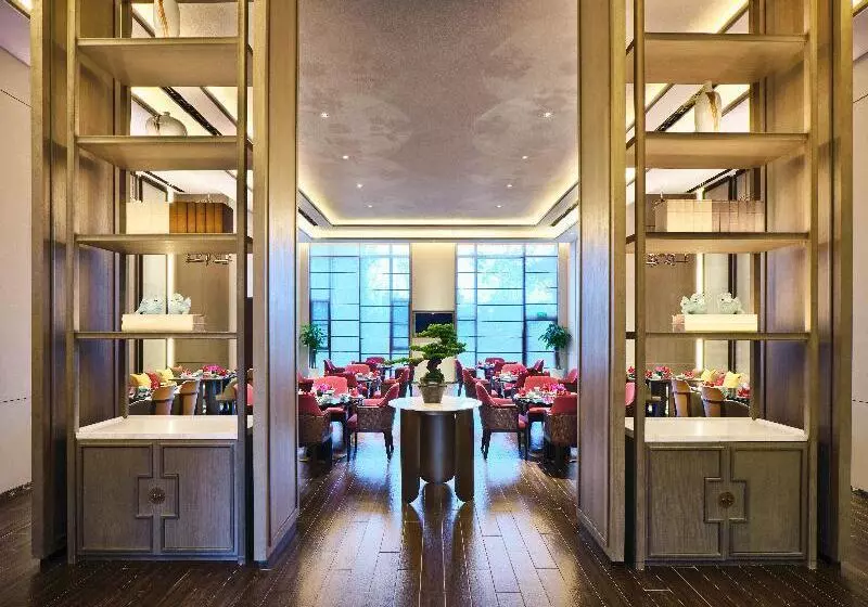 ホテル Crowne Plaza Wuxi Lake View By Ihg