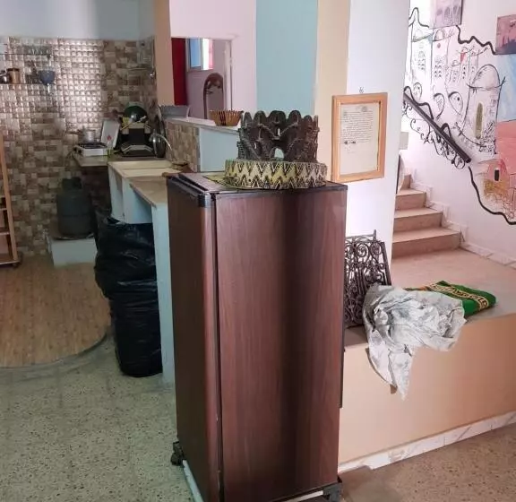 ペンション Auberge Alferdaous