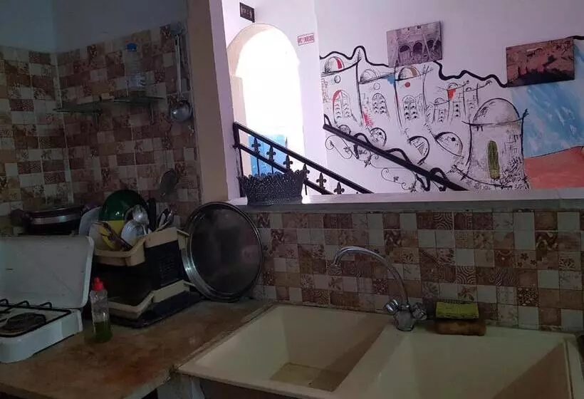 ペンション Auberge Alferdaous