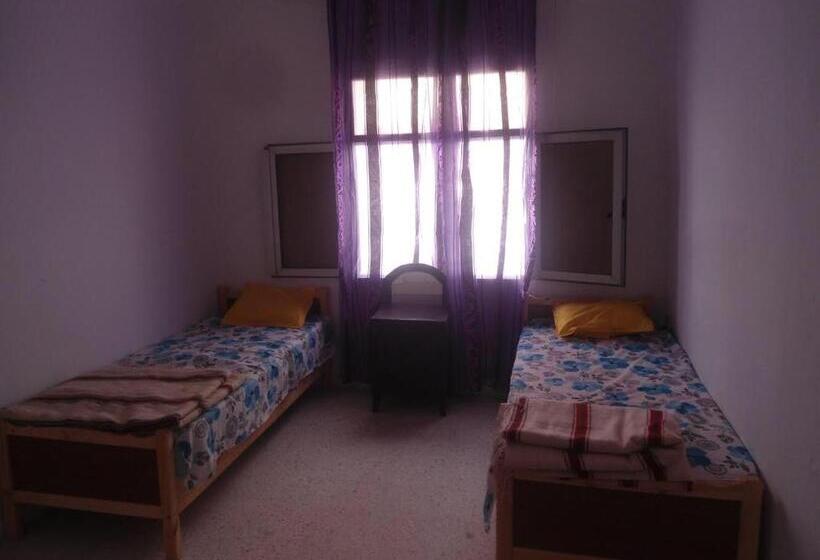 پانسیون Auberge Alferdaous