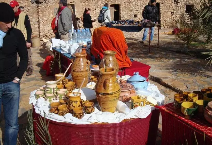 ペンション Auberge Alferdaous