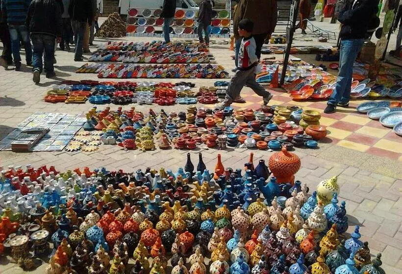 ペンション Auberge Alferdaous