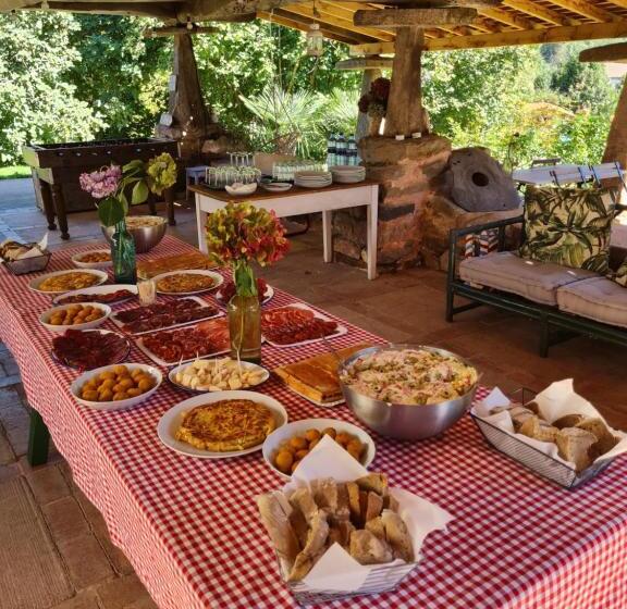 ユースホステル La Figal De Xugabolos, Salas