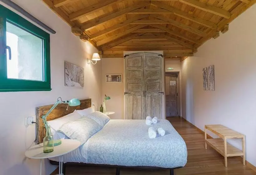 ユースホステル La Figal De Xugabolos, Salas