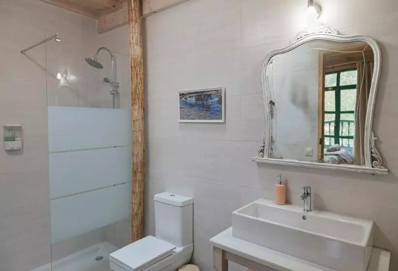 ユースホステル La Figal De Xugabolos, Salas